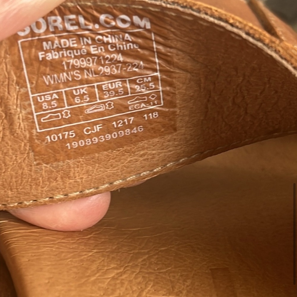 Sorel Women's Tan Leather Slide Sandals - Picture 8 of 8